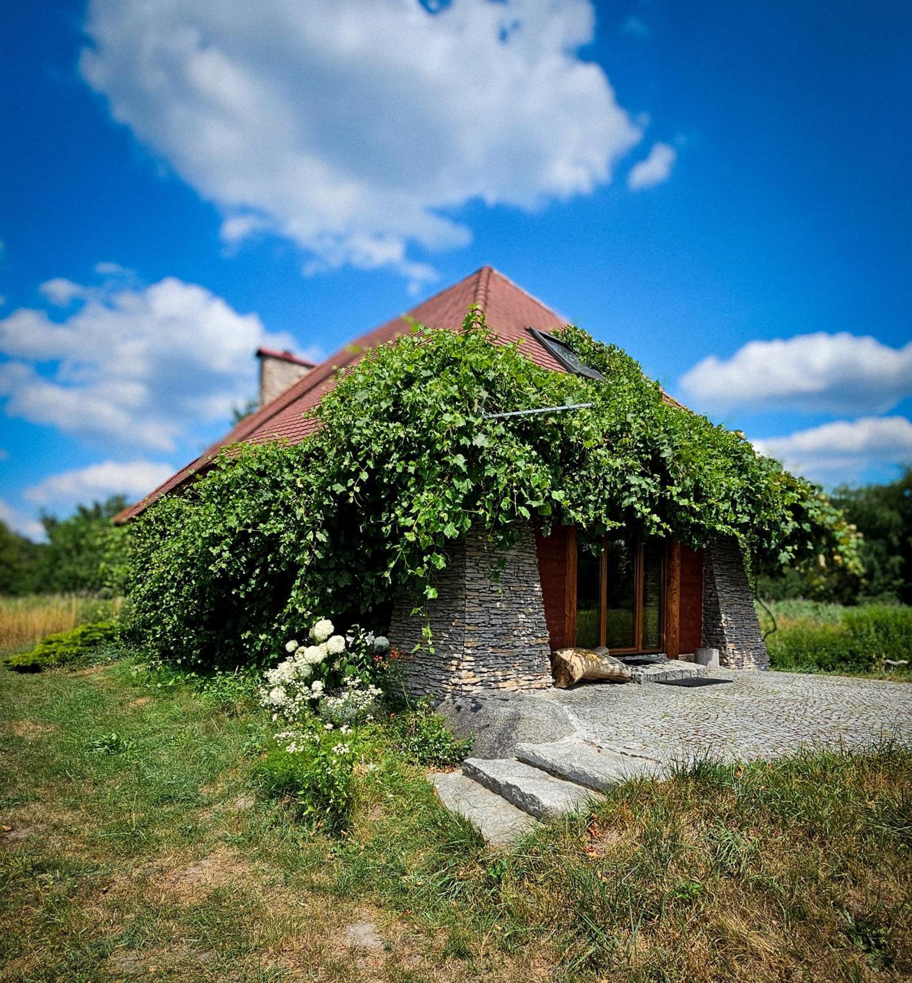 Domek Letniskowy Caloroczny W Rzemieniu Vila Exterior foto